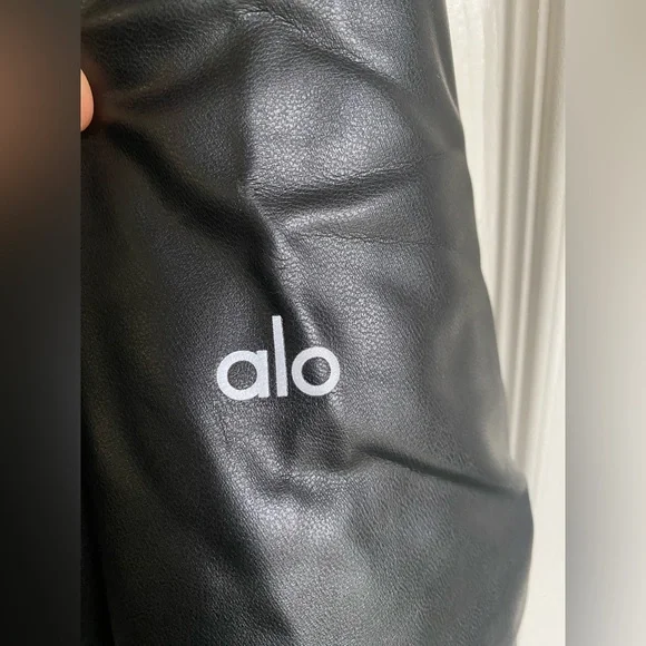 New Alo Yoga Faux Leather Cropped Premier Bomber - Black - Picture 11 of 14